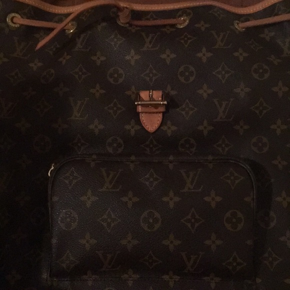 Louis Vuitton Montsouris GM BACKPACK - Picture 2 of 6